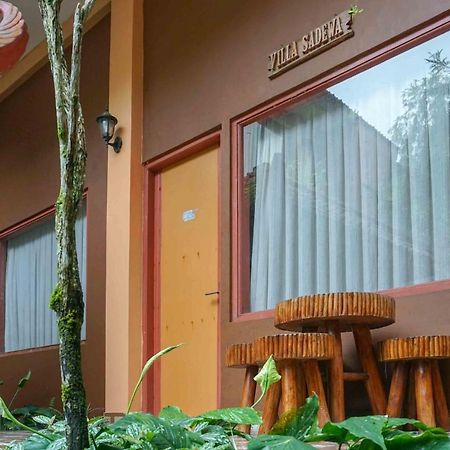 Reddoorz Resort @ Tawangmangu Buitenkant foto