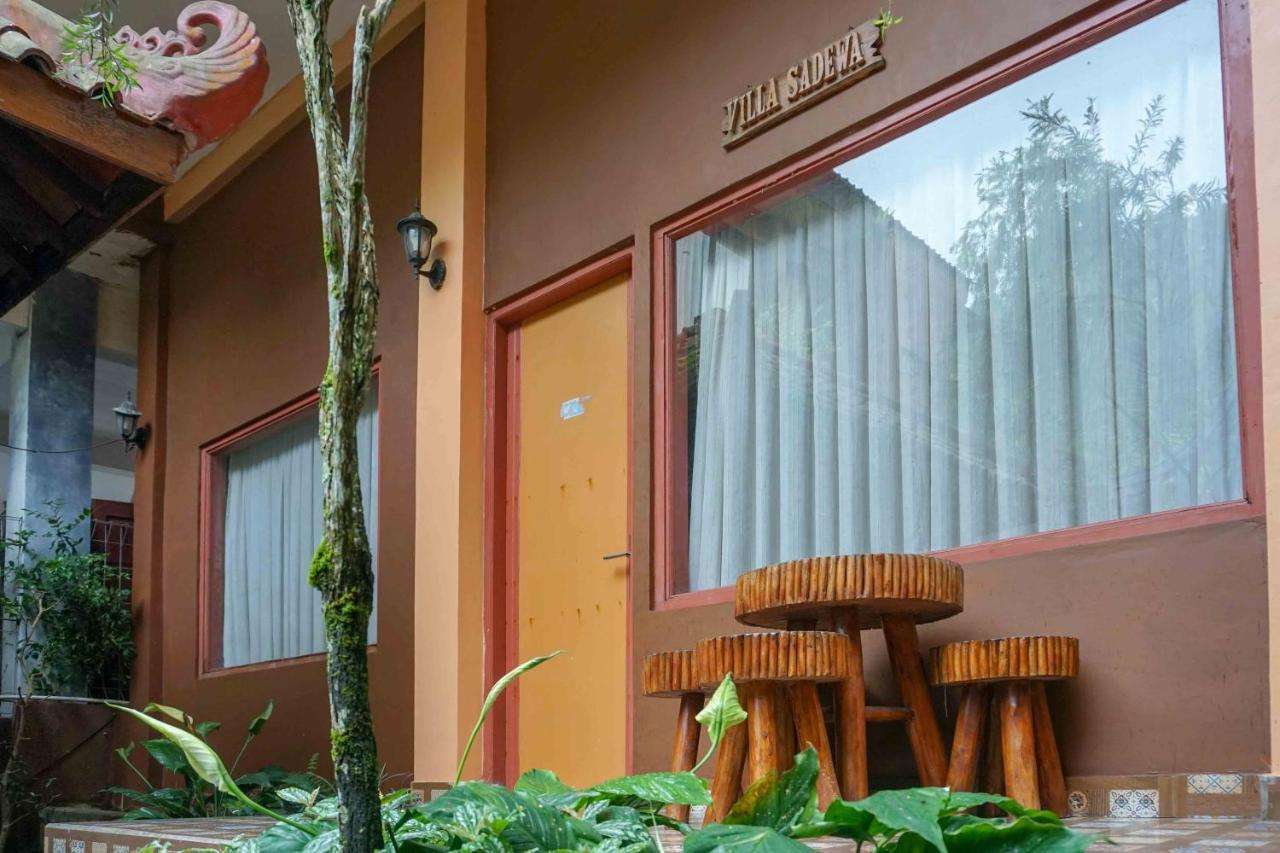 Reddoorz Resort @ Tawangmangu Buitenkant foto