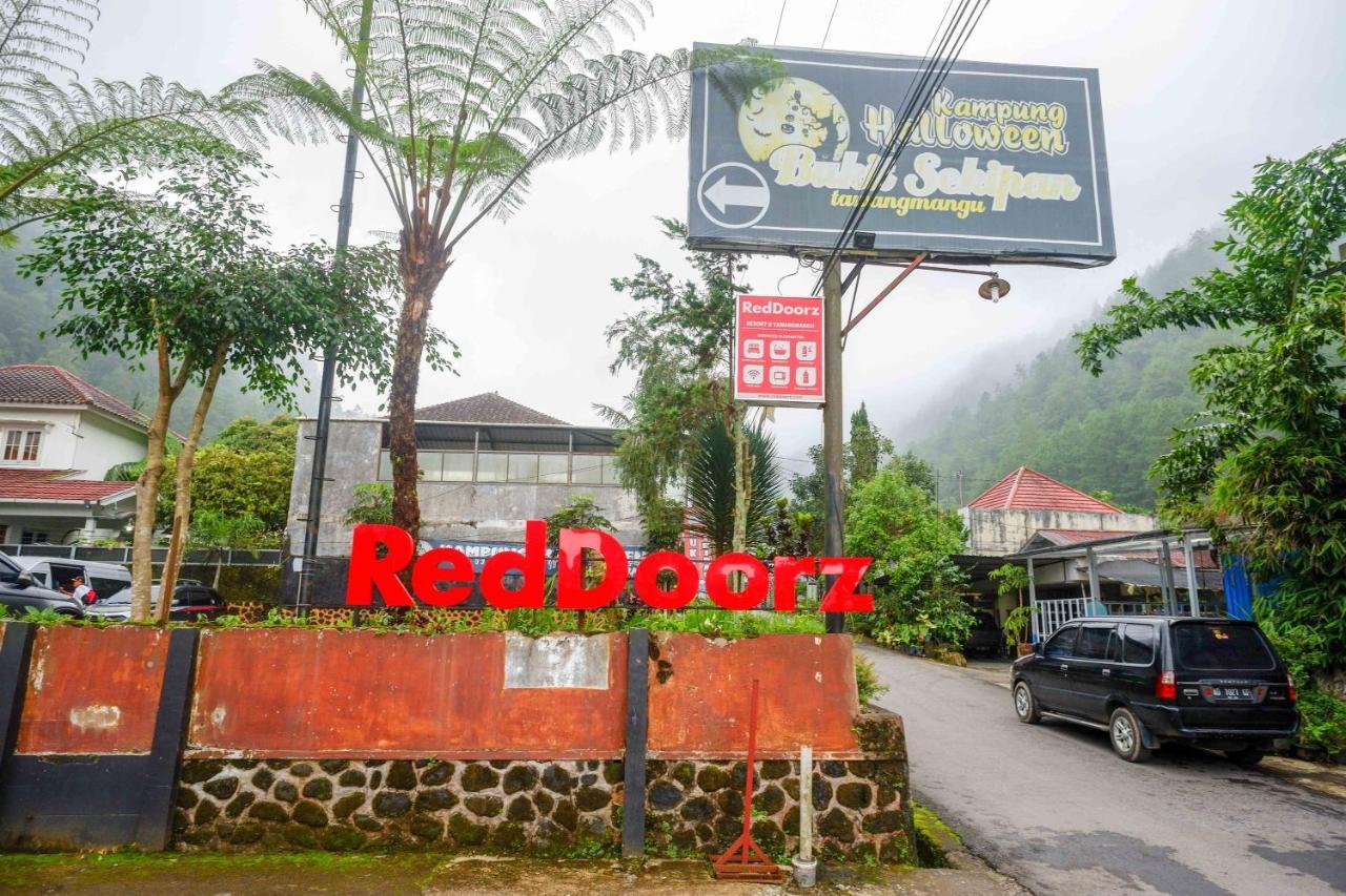 Reddoorz Resort @ Tawangmangu Buitenkant foto