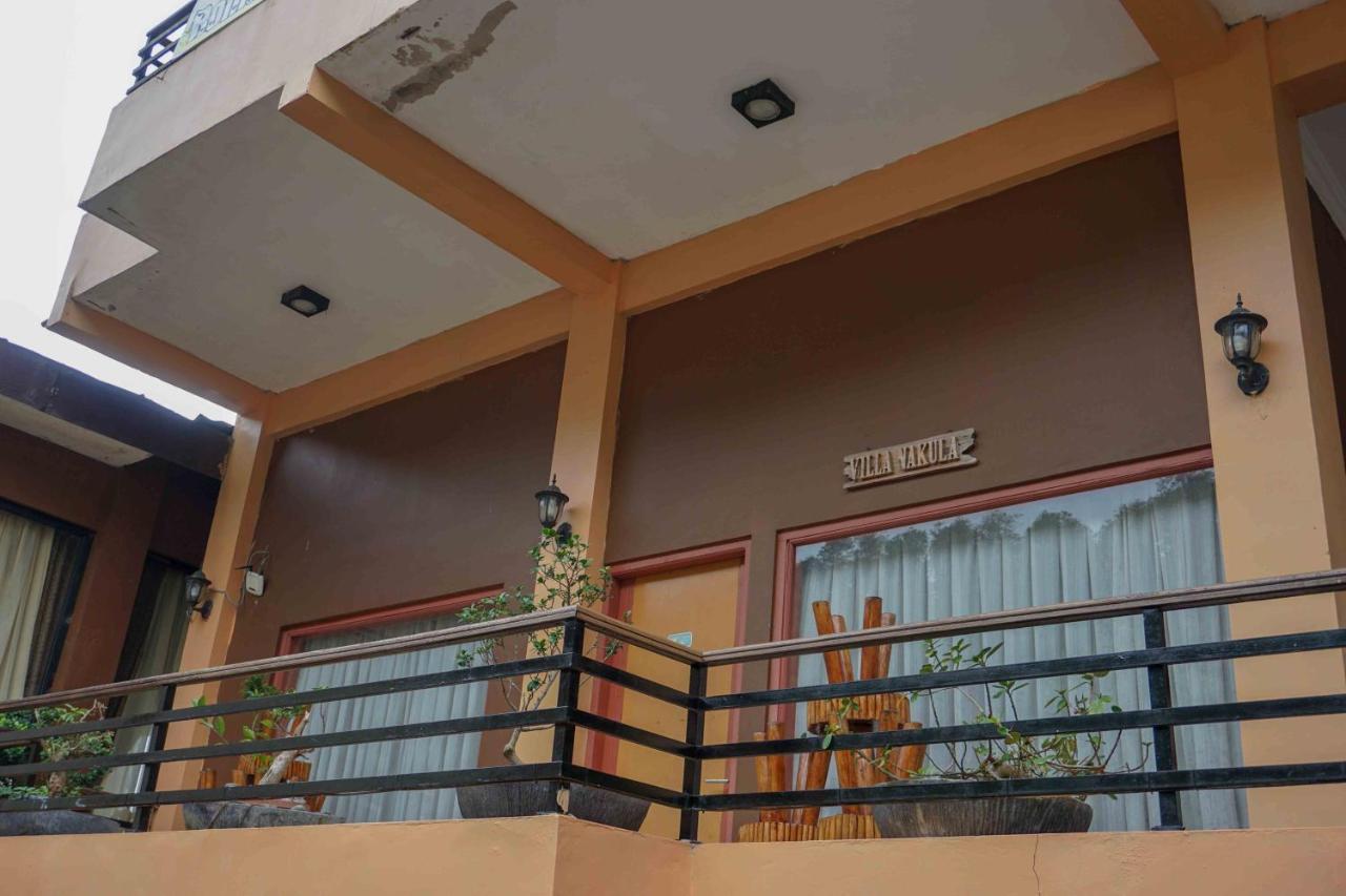 Reddoorz Resort @ Tawangmangu Buitenkant foto