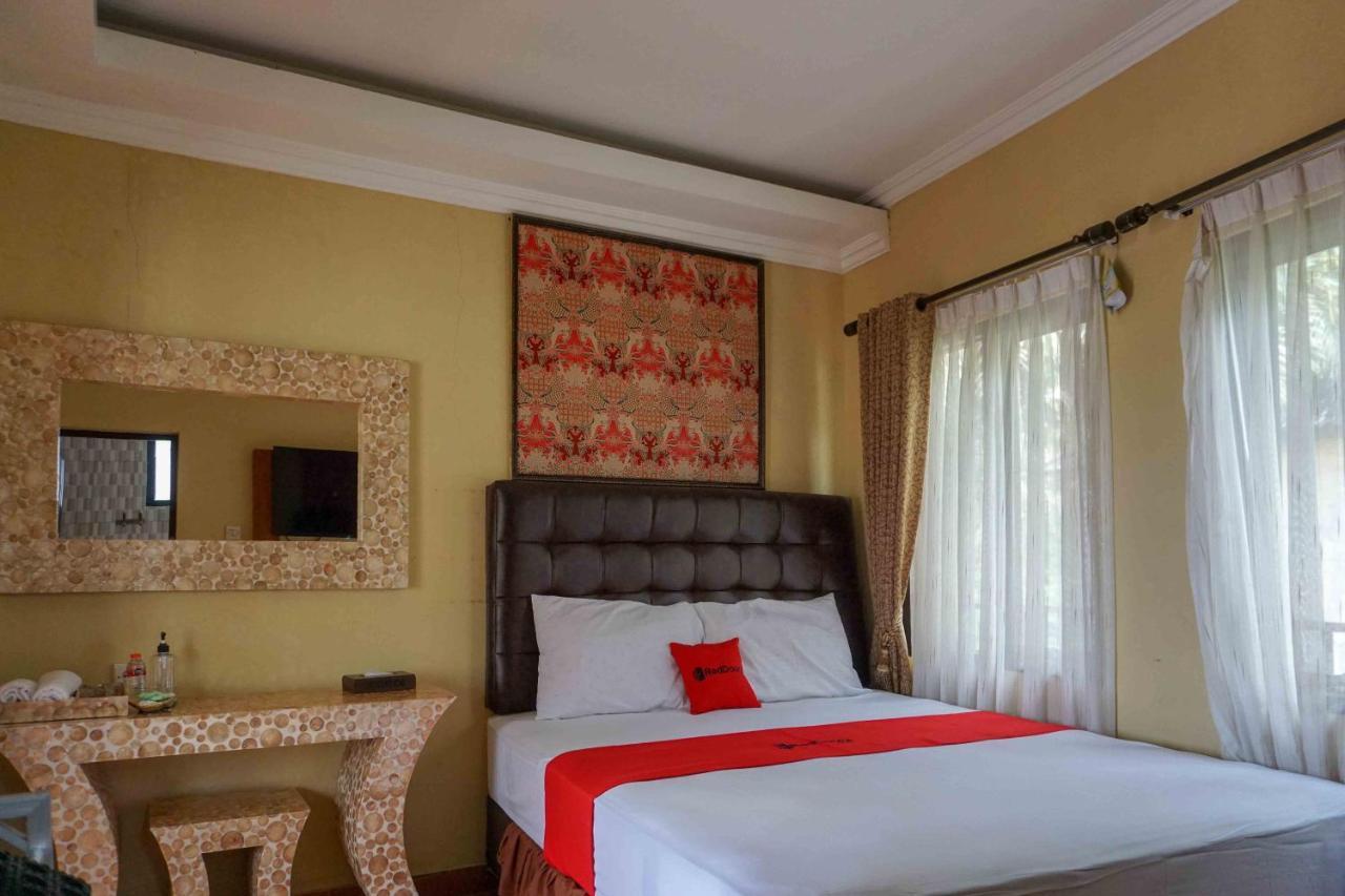 Reddoorz Resort @ Tawangmangu Buitenkant foto