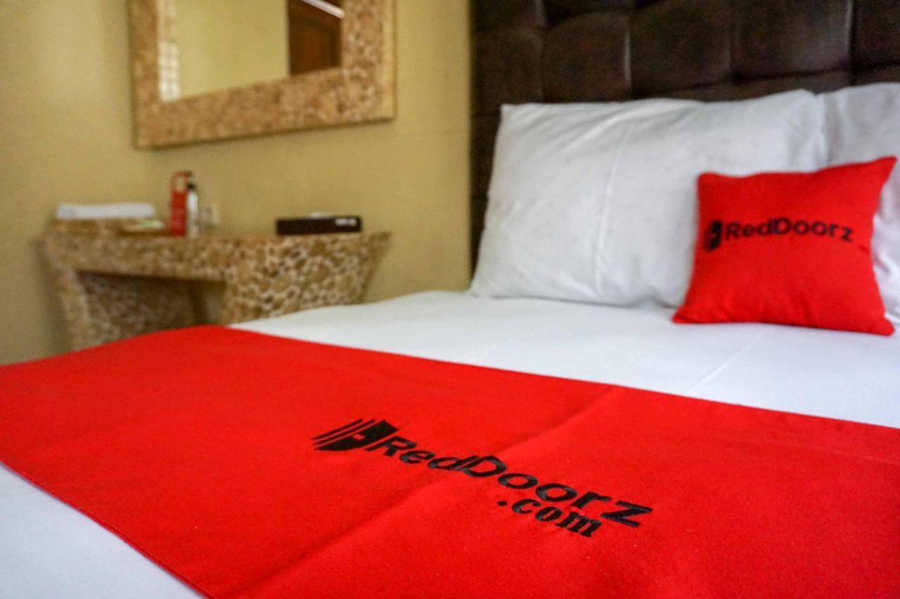 Reddoorz Resort @ Tawangmangu Buitenkant foto